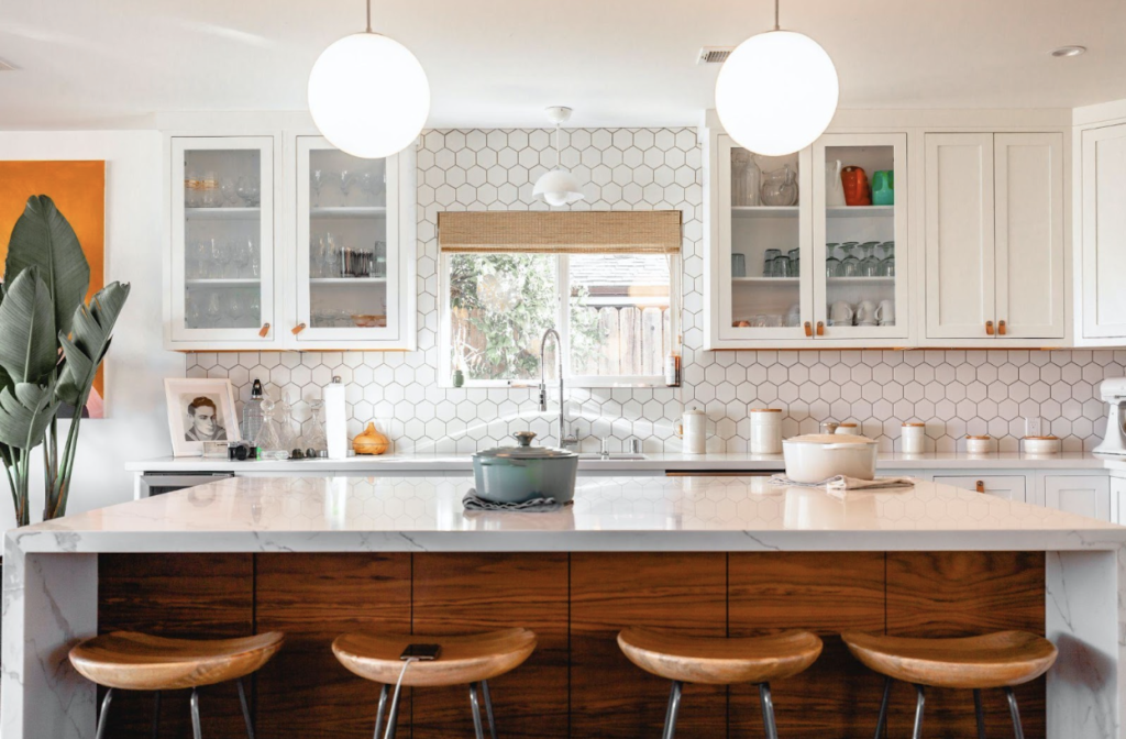 Well-maintained Kitchen Countertop